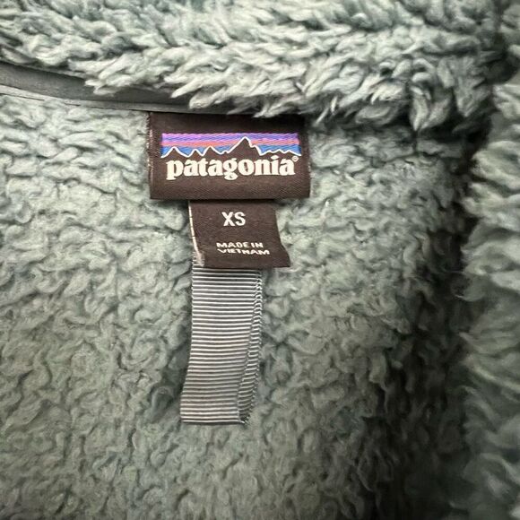Patagonia women’s blue Sherpa sweater size xs - Picture 3 of 3